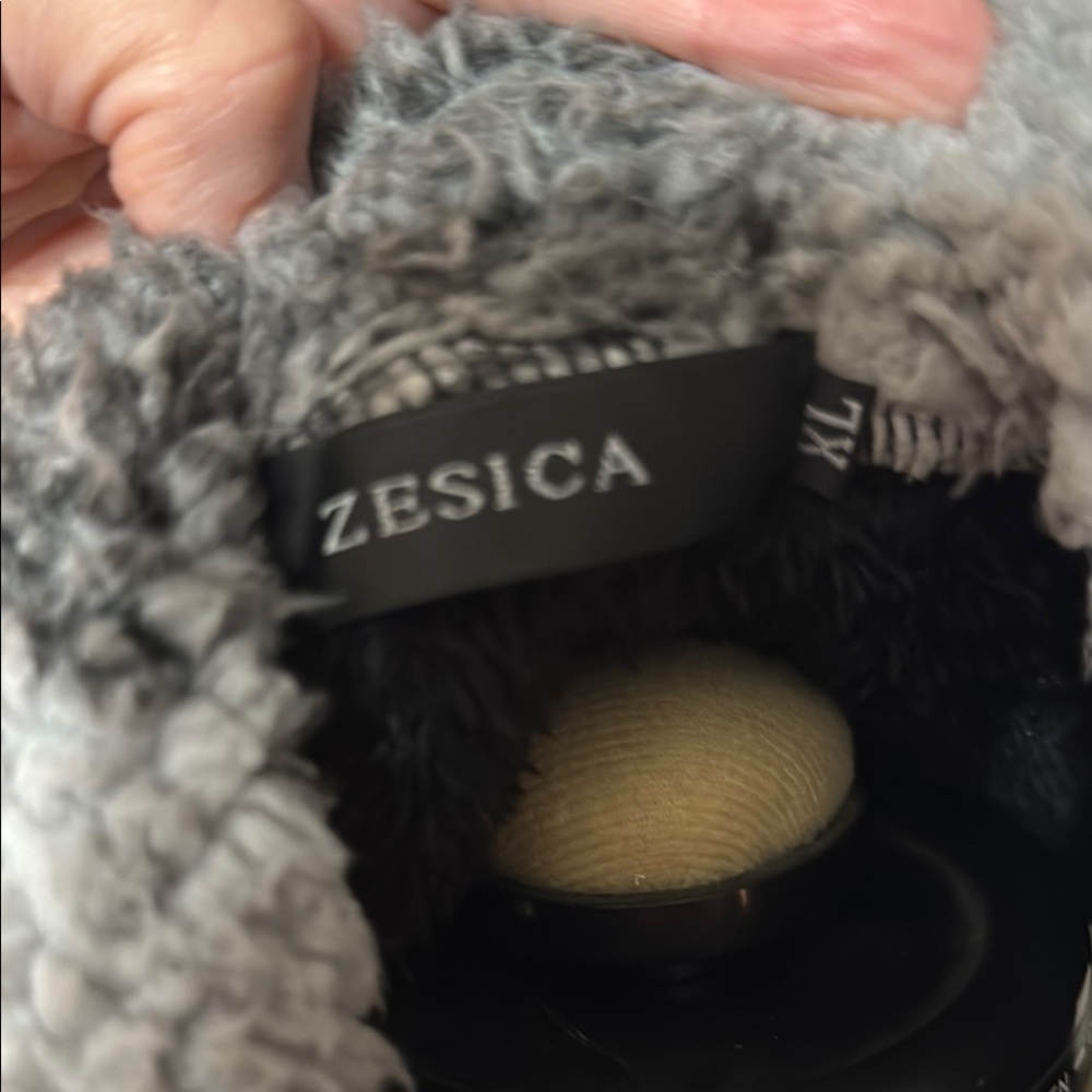 Cozy Plaid Sherpa Vest - Picture 6 of 6